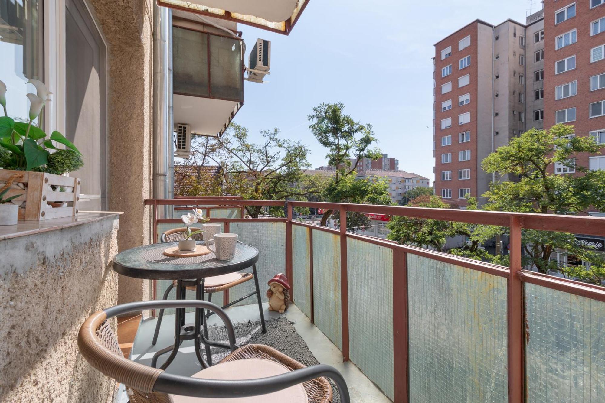 Venezia Studio Apartment Oradea Extérieur photo