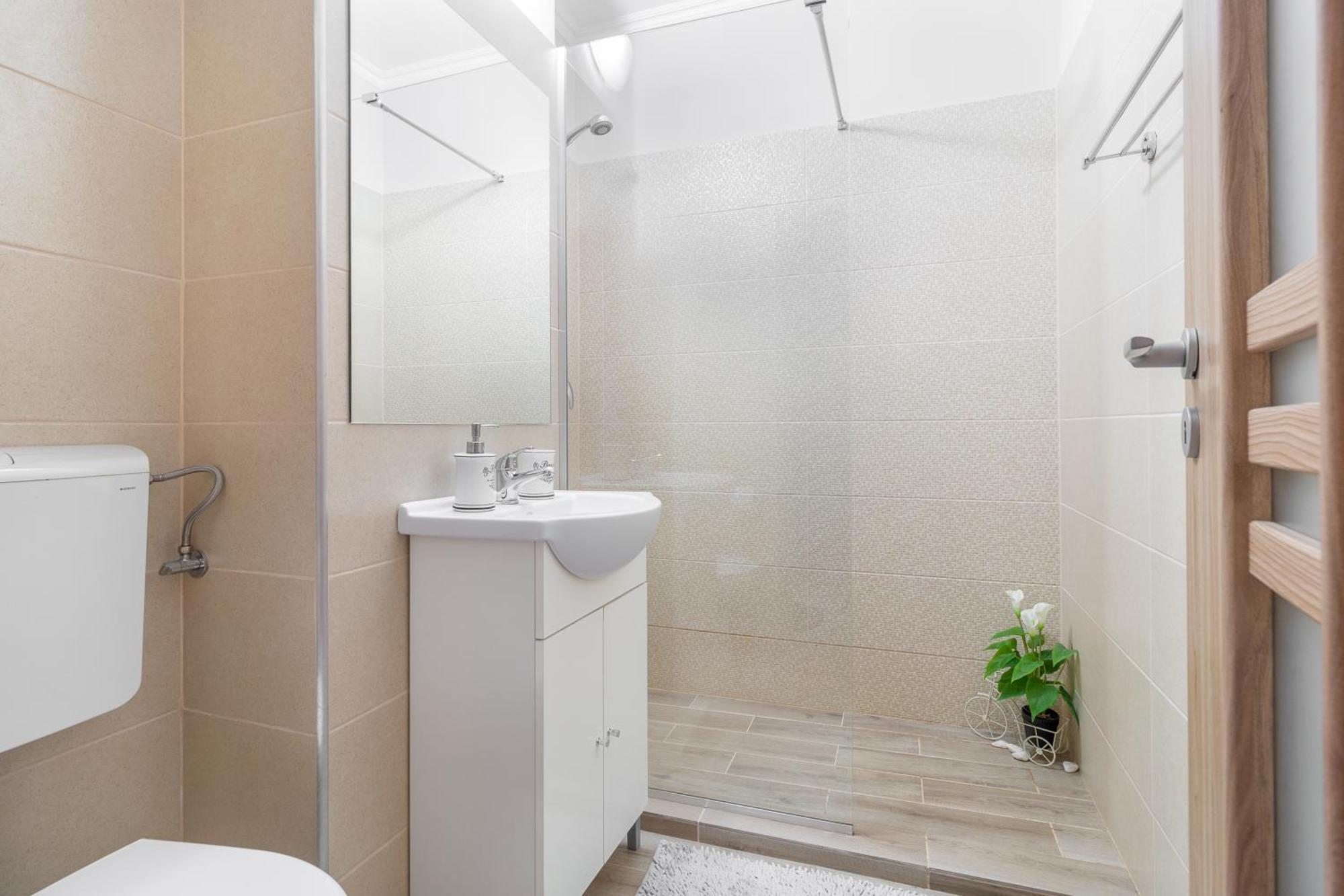 Venezia Studio Apartment Oradea Extérieur photo