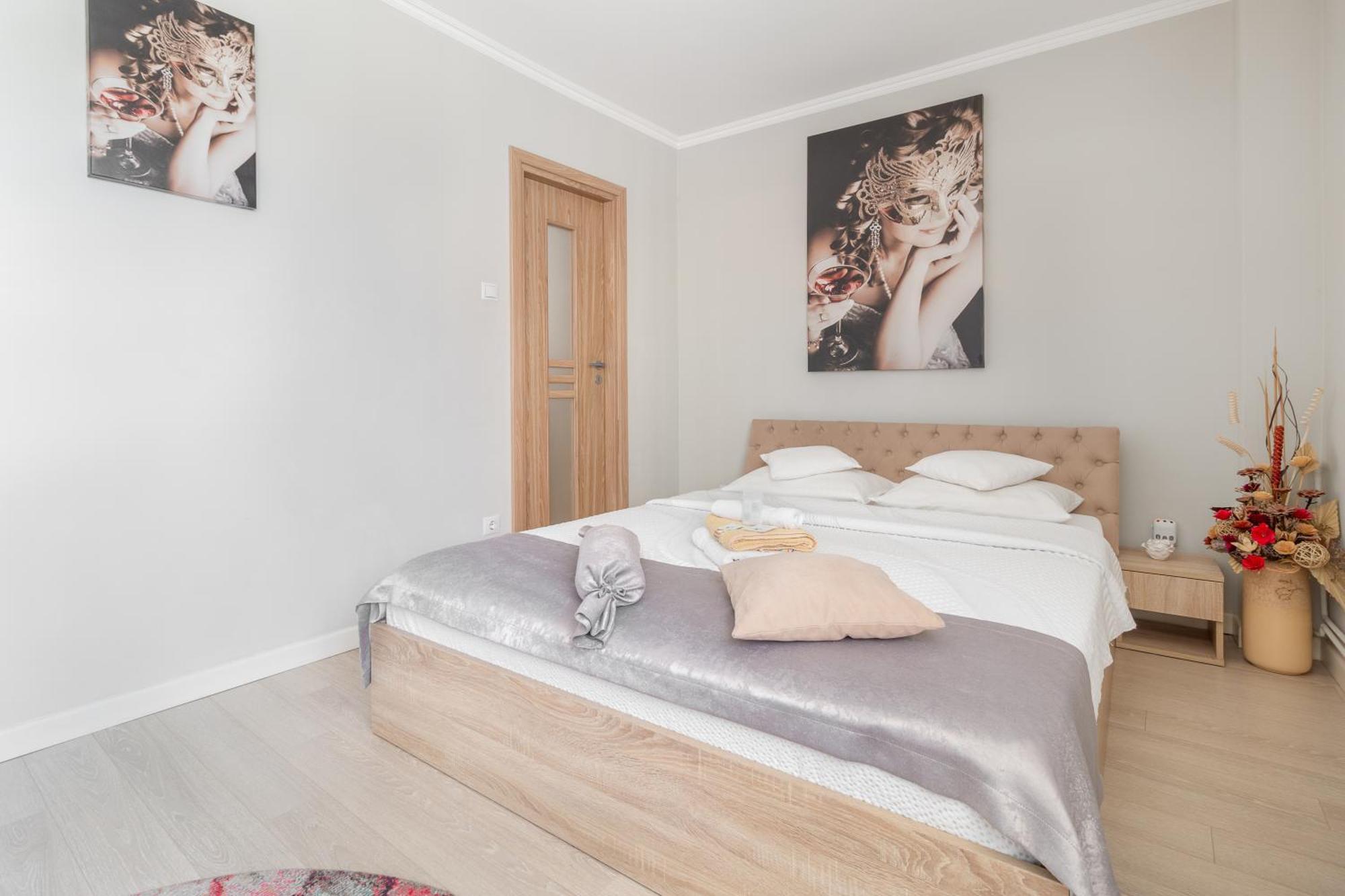 Venezia Studio Apartment Oradea Extérieur photo